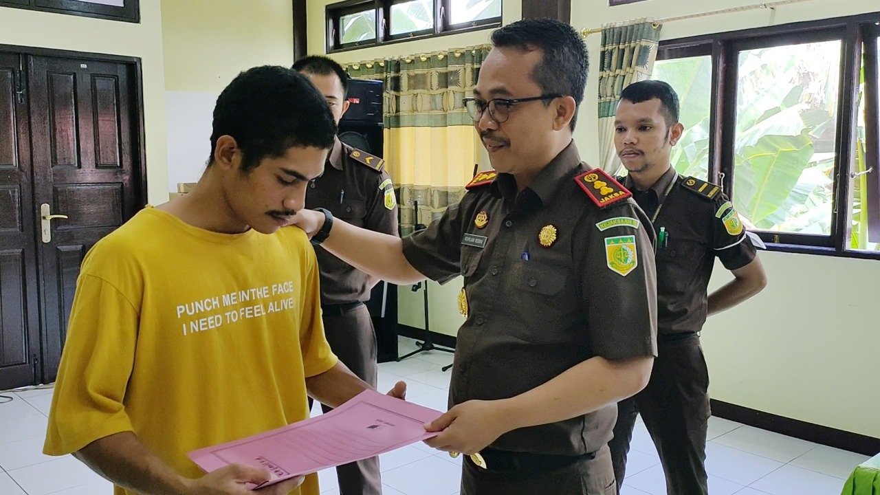 Ini Alasan Kejari Kabuapten Ende Hentikan Penuntutan Kasus Penadahan Tersangka MY