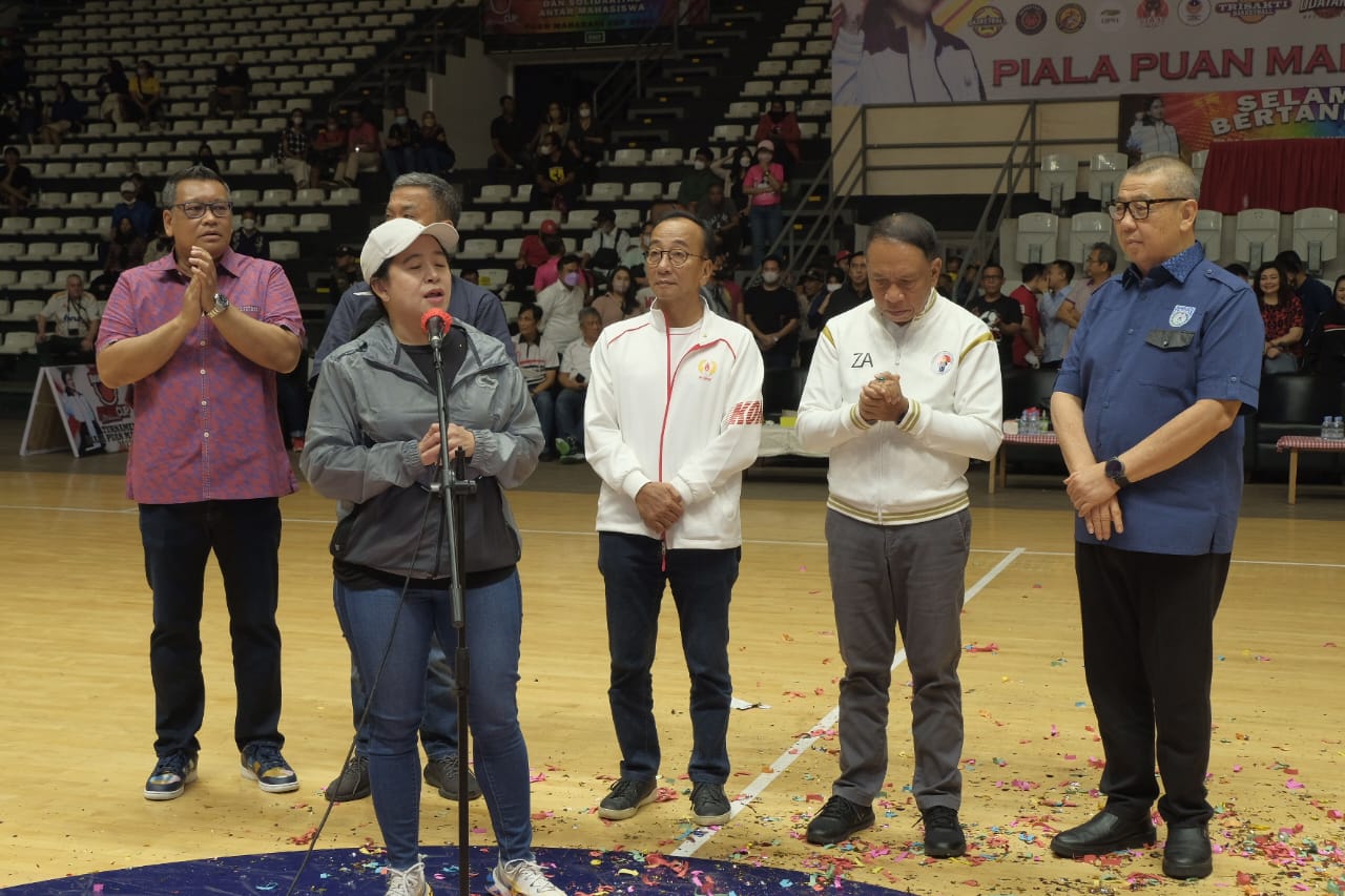 Tutup Turnamen Bola Basket Antar Perguruan Tinggi se-Indonesia Puan Maharani Cup 2022, Puan : Bersama Bangkitkan Prestasi Bola Basket dan Olahraga Indonesia