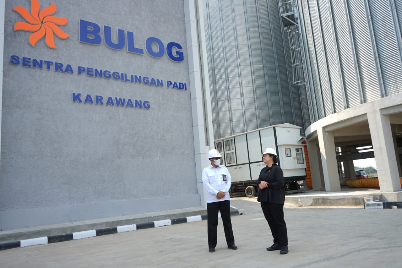 Tinjau Unit Pengolahan Beras Modern di Karawang, Puan: Harus Bisa Serap Hasil Petani Sekitar