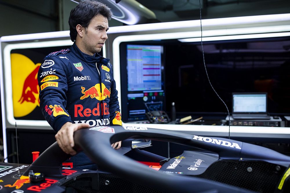 Sergio Perez Tergetkan Podium F1 GP Italia