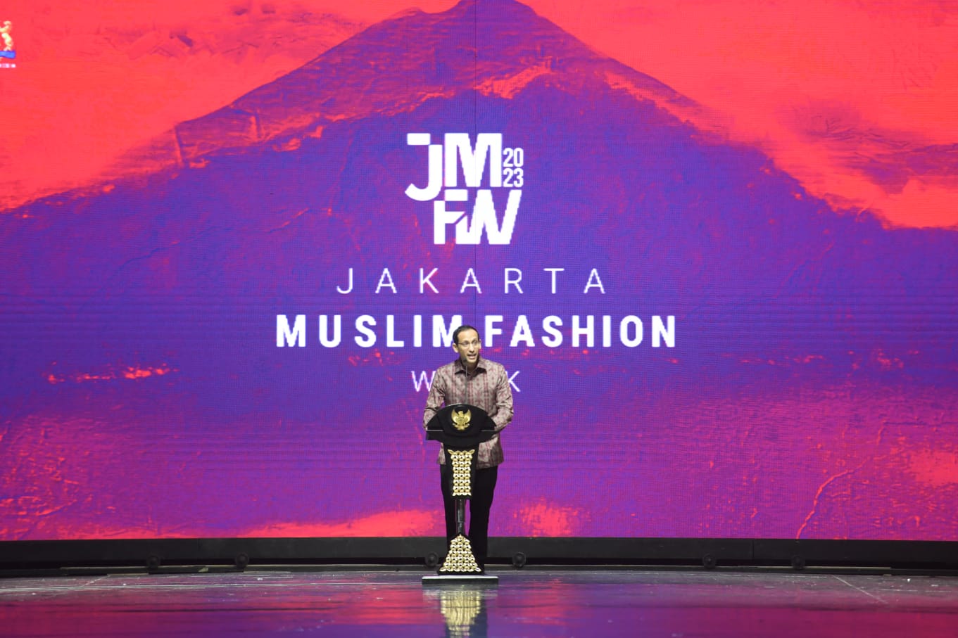 Mendikbudristek Optimis JMFW 2022 Bangkitkan Industri Fesyen Indonesia