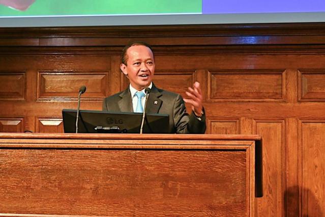 Hadiri forum di London, Bahlil tawarkan kolaborasi investasi