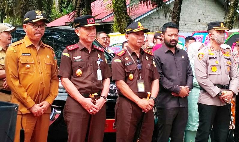 Kajati: Kelanjutan kasus korupsi di Solok Selatan tunggu audit BPK