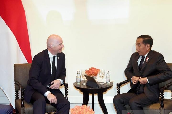 Presiden: FIFA Tawarkan Bantuan Benahi Sepak Bola Indonesia