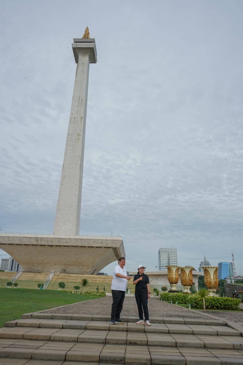 Bertemu di Monas, Puan Bacakan Pantun untuk Mas Airlangga