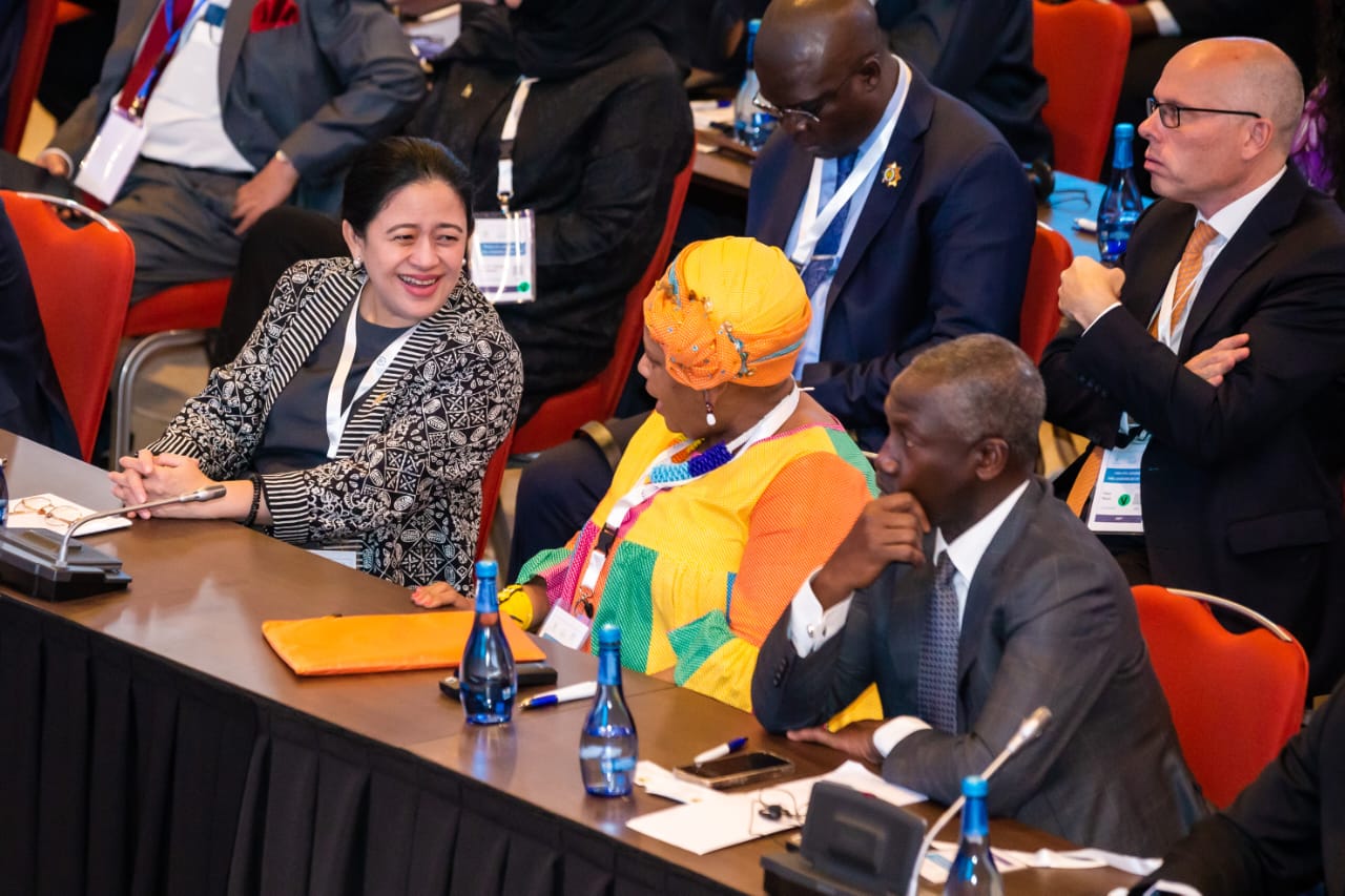 Puan dalam Forum Parlemen Wanita Dunia: Perempuan Harus Memimpin Jalan