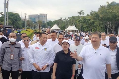 Puan Maharani jalan sehat bersama Airlangga Hartarto