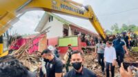 1669276542-WhatsApp Image 2022-11-24 at 14.36.30 Presiden Perintahkan Mobilisasi Alat Berat untuk Evakuasi Korban