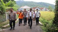 Presiden Minta Segera Mendata Bangunan Terdampak Gempa Cianjur