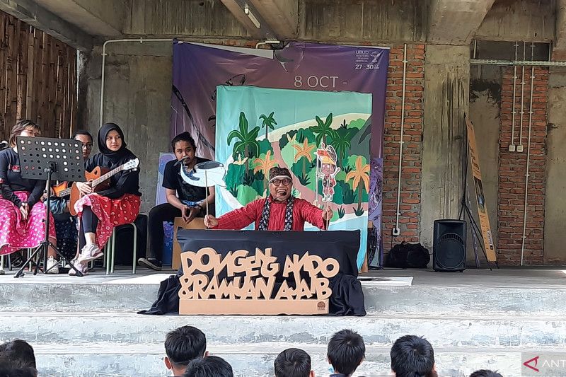  Pegiat literasi Kenalakan Rempah pada anak melalui dongeng