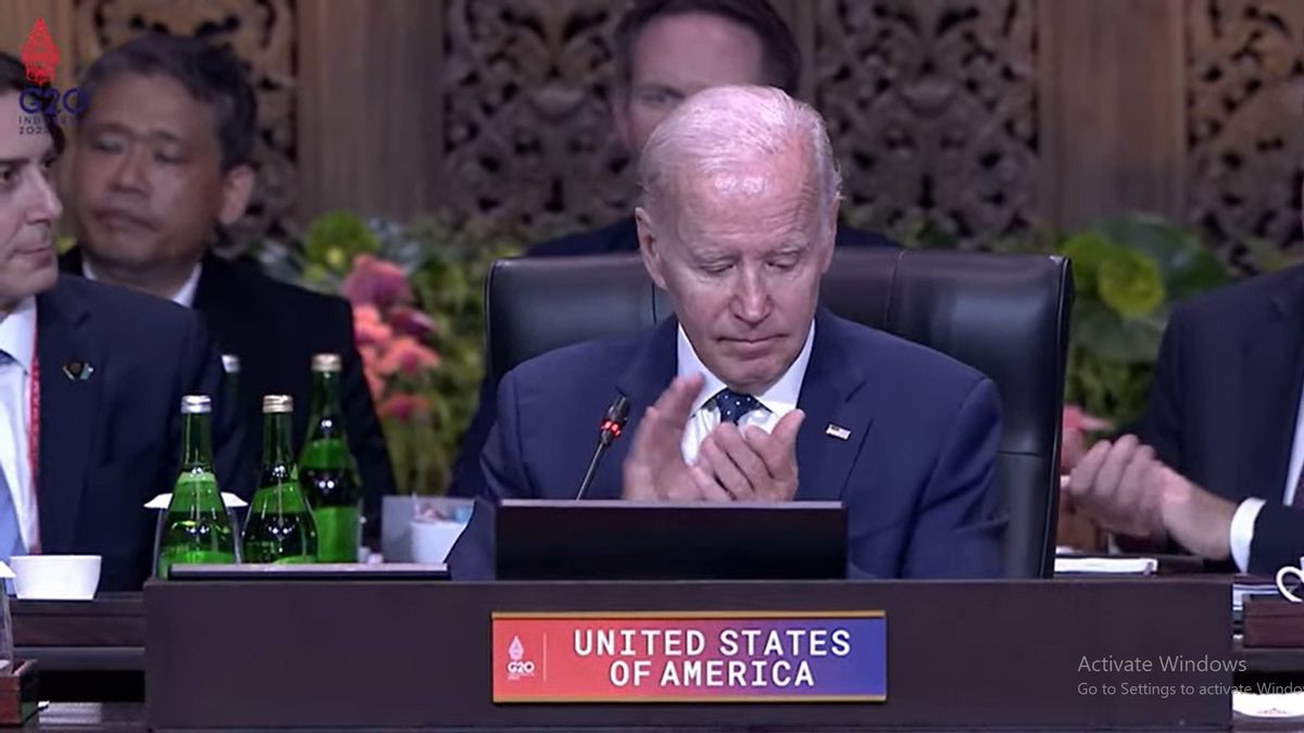 Biden Tepuk Tangan, Puji Kerja Jokowi Pimpin G20: Great Job!