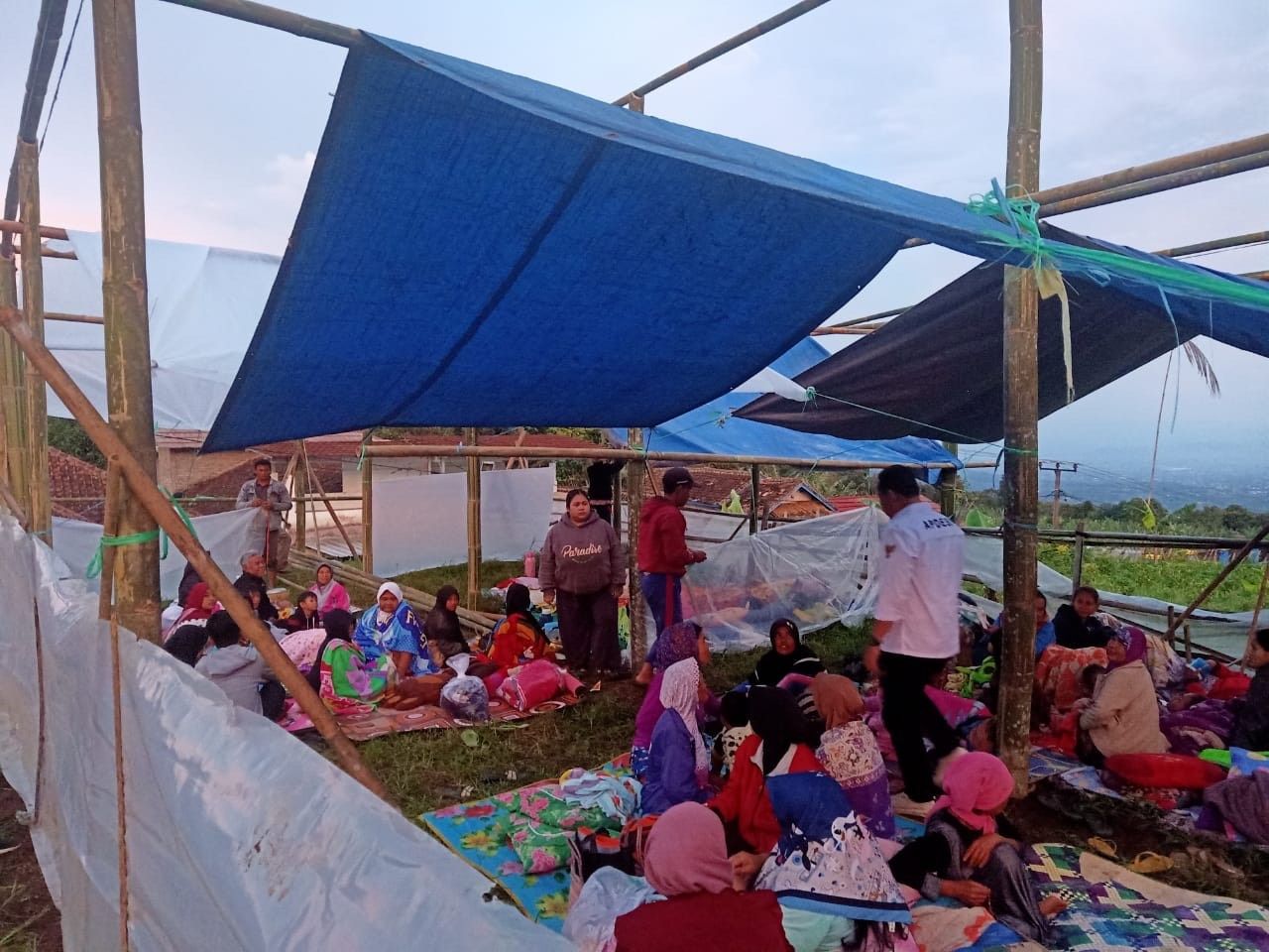 Bupati Cianjur: Butuh tenda-tenda kecil bagi pengungsi
