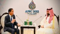 Presiden Jokowi temui PM Arab Saudi MBS di sela KTT APEC