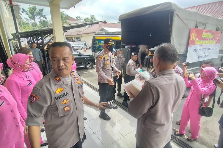 Polres Cianjur Beri Pemahaman Warga tak Hadang Bantuan