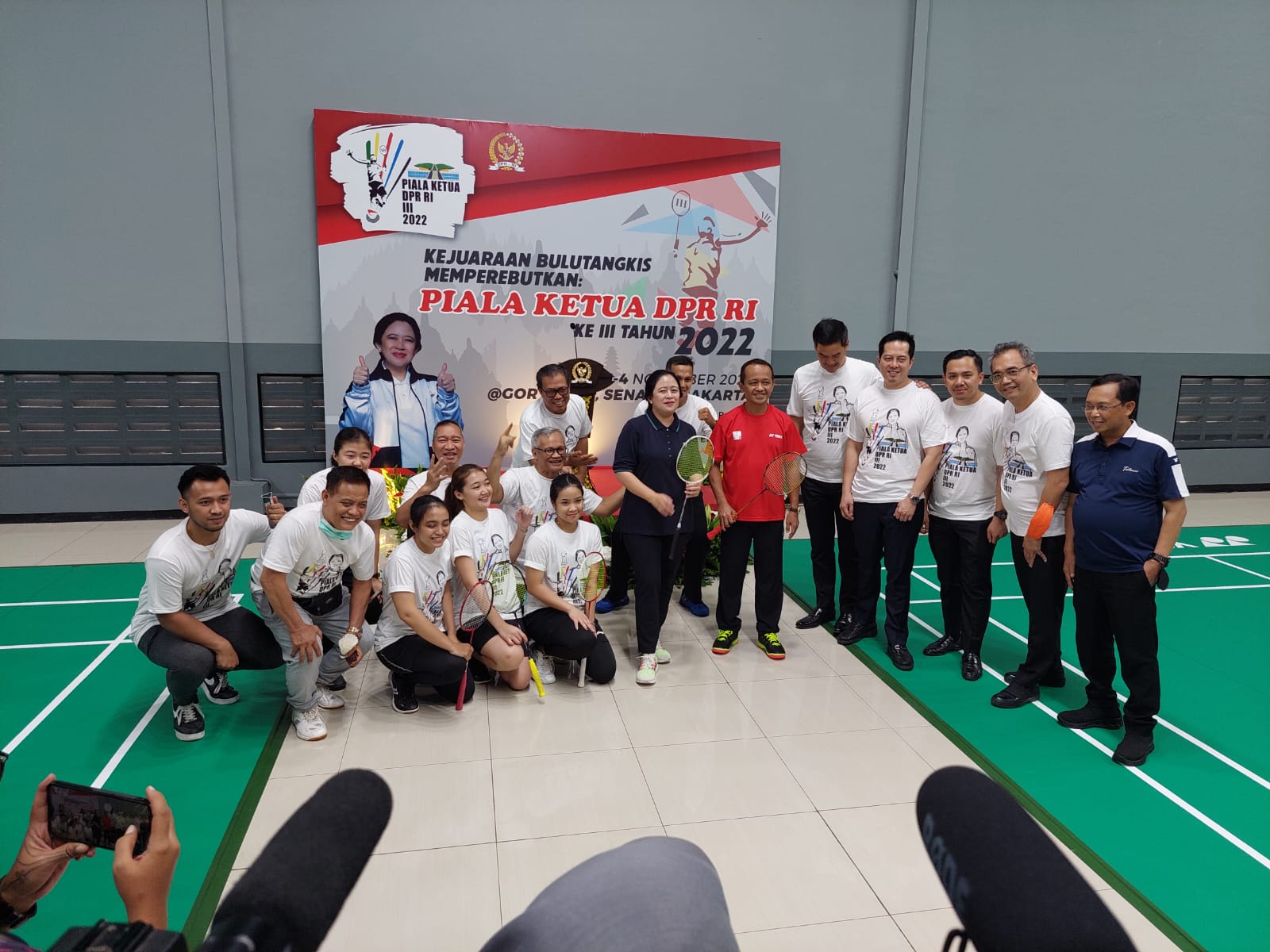 Ketua KPK, Menteri Bahlil, Hingga Butet- Tantowi Ramaikan Bulutangkis Ketua DPR Cup III