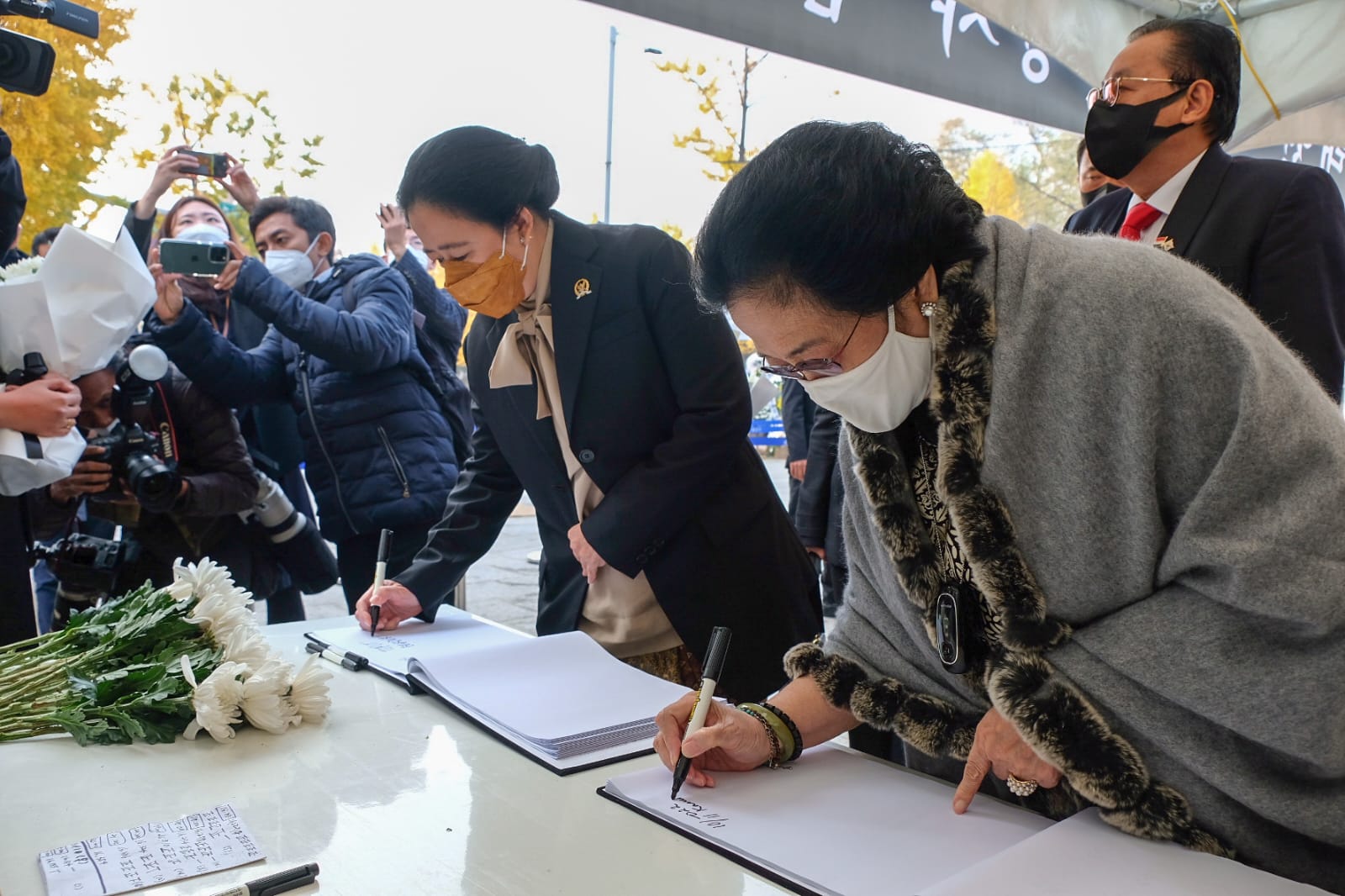 Bertemu Puan dan Mega, Presiden Korsel Antusias Dengarkan Kisah Bung Karno