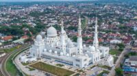 Presiden Jokowi kembali lepas landas tinggalkan Bali Untuk Resmikan Masjid Sheikh Al Zayed di Solo