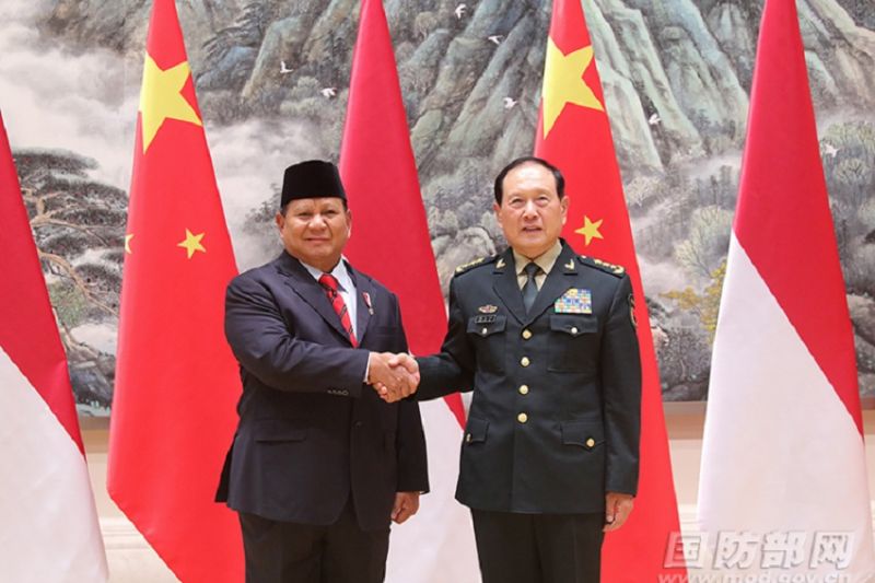 Menhan Prabowo bertemu Menhan China Wei Feghe di Xian