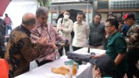 07e344de-326f-4224-9702-a3df8f357007 Bertemu Pedagang Cibaduyut di Bandung, Wakil Ketua MPR: UMKM Kuat, Ekonomi Sehat, Negara Mantap