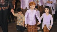 Dua Cucu Presiden Jokowi Pimpin Rombongan Pengantin