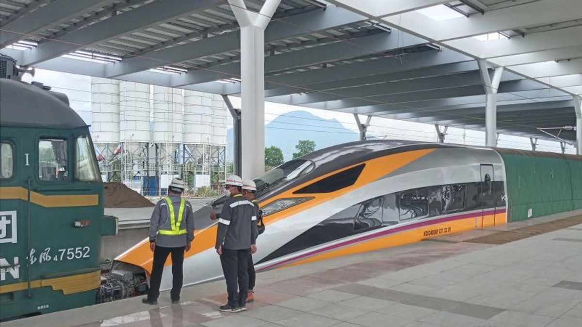 Wamen BUMN Tiko Ungkap Kereta Cepat Jakarta Bandung Bakal Beroperasi Juni 2023