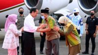 Suku Mbojo Bima NTB, Sambut Presiden RI, Joko Widodo Dengan Tarian Wura Bongi Moncatarian
