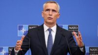 Stoltenberg imbau anggota NATO kirim lebih banyak senjata ke Ukraina