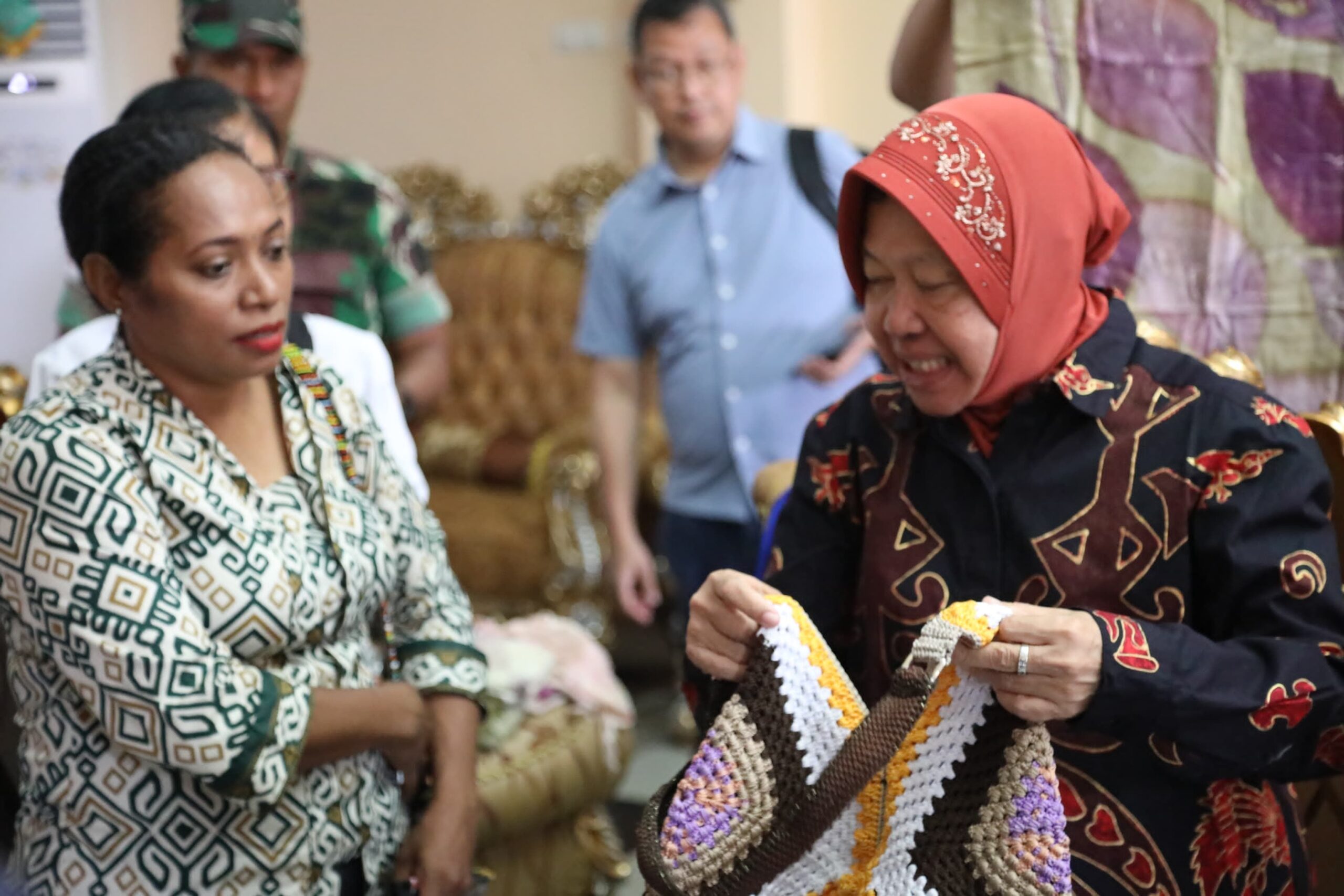 Kemensos Berdayakan Mama-mama Jualan di Sail Teluk Cendrawasih