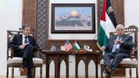Bertemu Blinken, Abbas tolak pemindahan warga Palestina dari Gaza