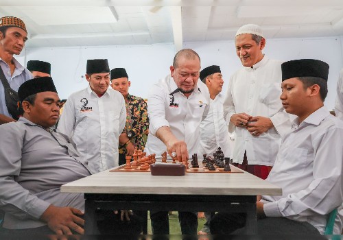 Buka Turnamen Catur Antar Pesantren se-Madura, Ketua DPD RI LaNyalla Ulas Sejarah Islam
