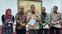 Kepala BPKH Fadlul Imansyah memberikan pernyataan pers usai bertemu Wapres Ma'ruf Amin di kediaman dinas Wapres