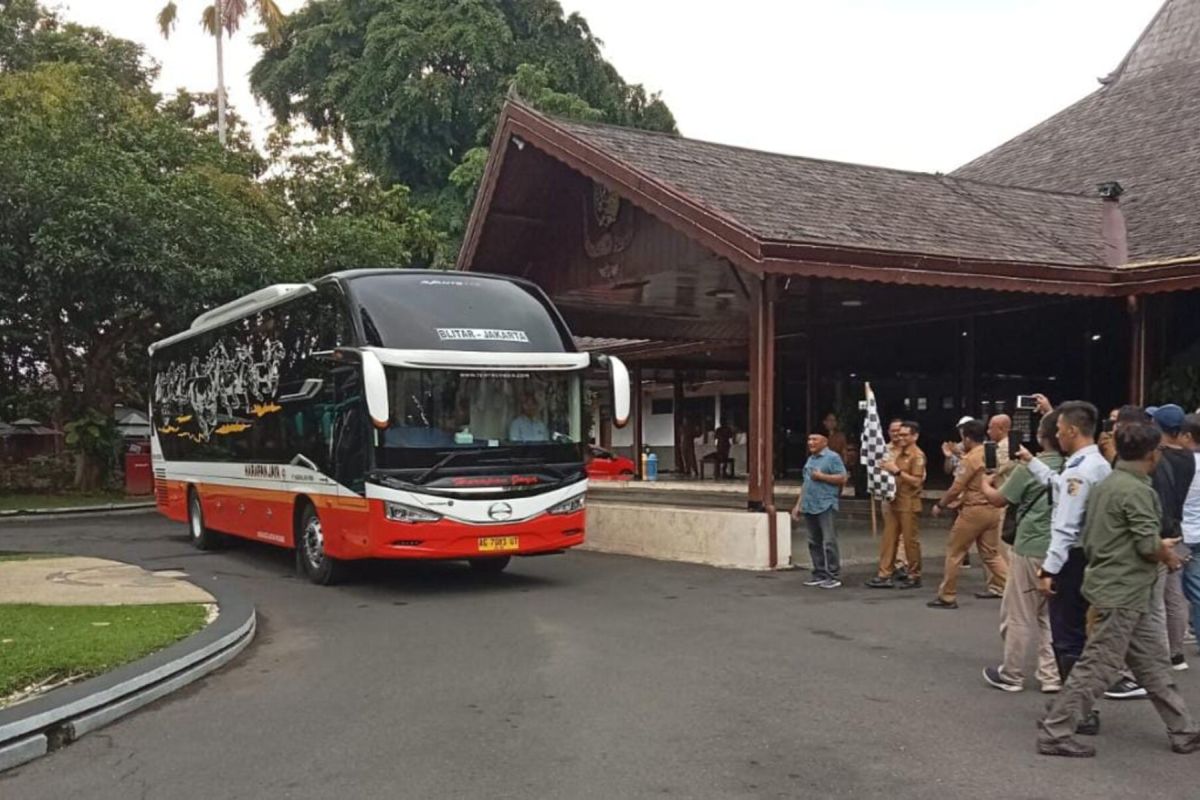 Pj Bupati Minta Usai sampaikan aspirasi di DPR, kades diminta kembali bertugas