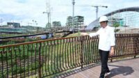 Presiden Joko Widodo mengecek progres pembangunan Sumbu Kebangsaan, di Kawasan IKN