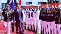 Presiden Jokowi disambut upacara kenegaraan di Hanoi
