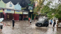Pasca Hujan Deras Sore ini Sejumlah Wilayah di Bekasi Tergenang Banjir