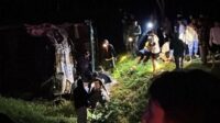 2 Orang Tewas akibat Bus Rombongan SMAN 1 Sidoarjo Kecelakaan di Tol Ngawi