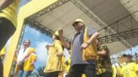 Sambil Joget Gemoy Airlangga ajak warga Lombok menangkan Prabowo-Gibran