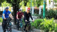 Jokowi Gowes Ditemani AHY di Malioboro Jogja
