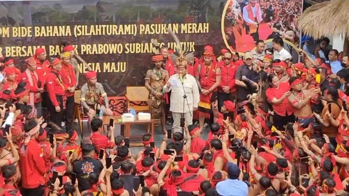 Prabowo Nostalgia Pernah Dibantu Sukarelawan Dayak Saat Operasi di Timor-Timur