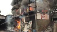 Toko Bangunan di Kramat Jati Terbakar, Diduga gegara Korsleting Listrik