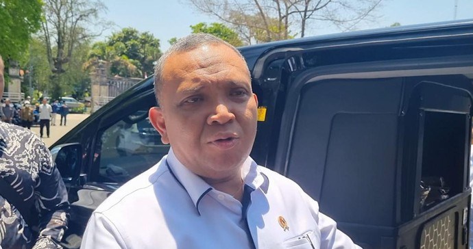 Wamenaker Bantah Ada Ketidaknyamanan di Kabinet: Jokowi Tak Intervensi