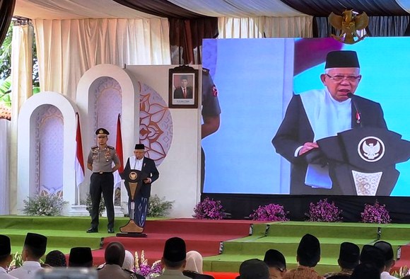 Kelakar Ma'ruf soal Kiai Gerhana: Nggak Dapat Sinar karena Menyimpang