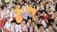 Bagi-bagi Susu di PAUD, Zita Anjani Kejar Perbaikan Gizi Anak Jakarta