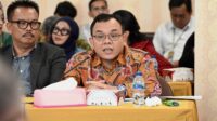 Anggota_Komisi_IX_DPR_RI_Saleh_Partaonan_Daulay Komisi IX Dorong Pemerintah Segera Selesaikan Aturan Turunan UU Kesehatan