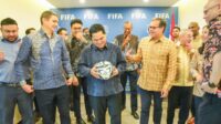 Erick Thohir paparkan progres transformasi sepak bola ke delegasi FIFA