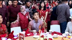 Gibran Datang ke Perayaan Imlek di Glodok, Kaesang-Grace Natalie Hadir