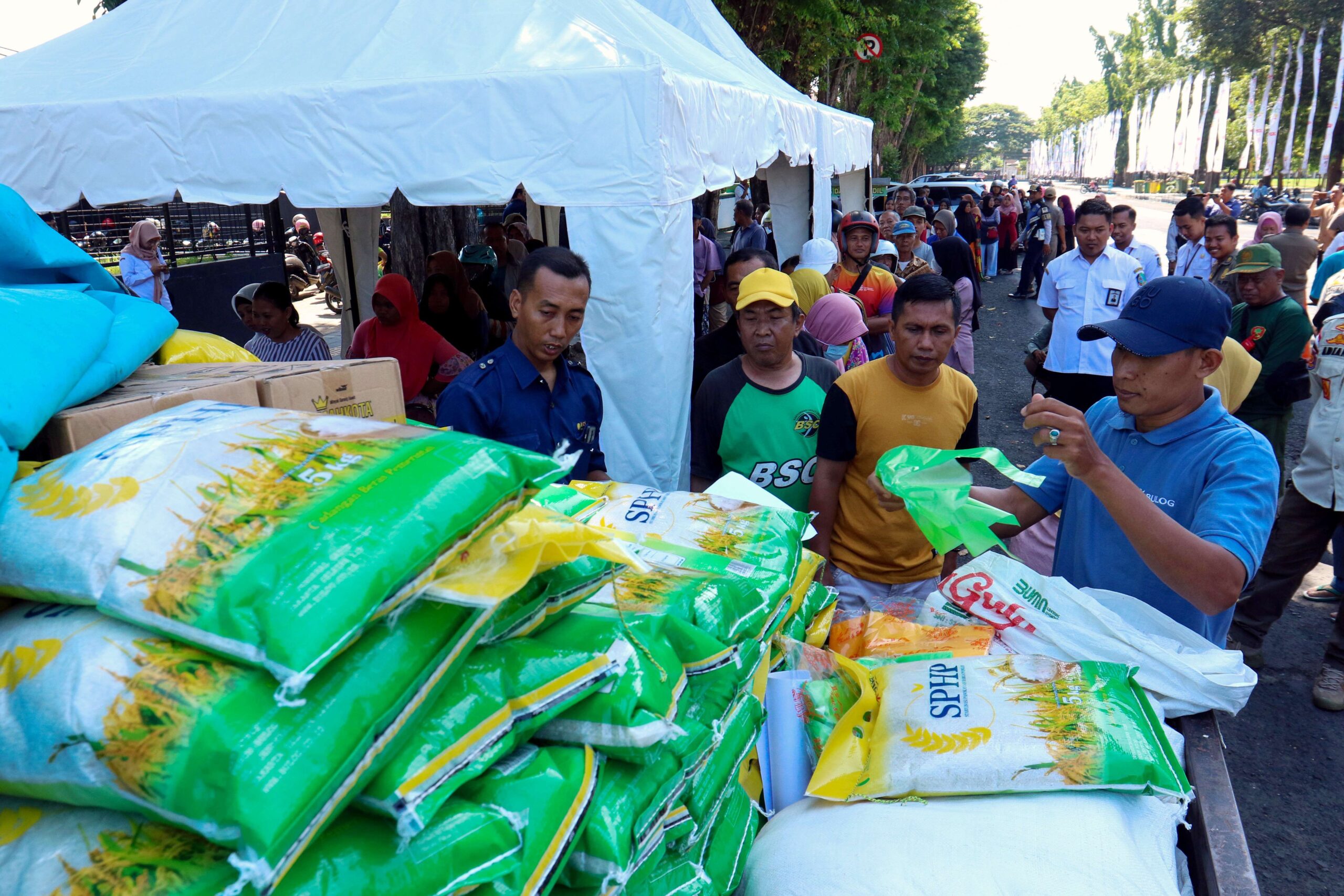 Kemendagri Dorong Bulog Segera Stabilkan Harga Beras