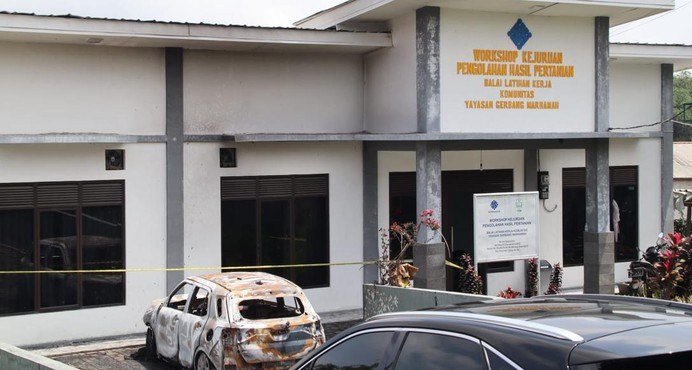 Posko Anggota DPR RI di Cianjur Diserang OTK, Mobil Hangus Terbakar