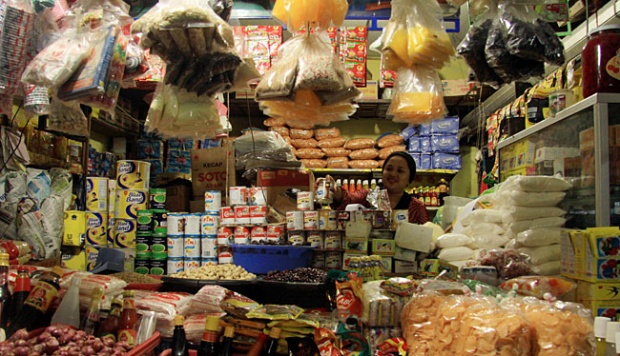 pedagang di pasar koja