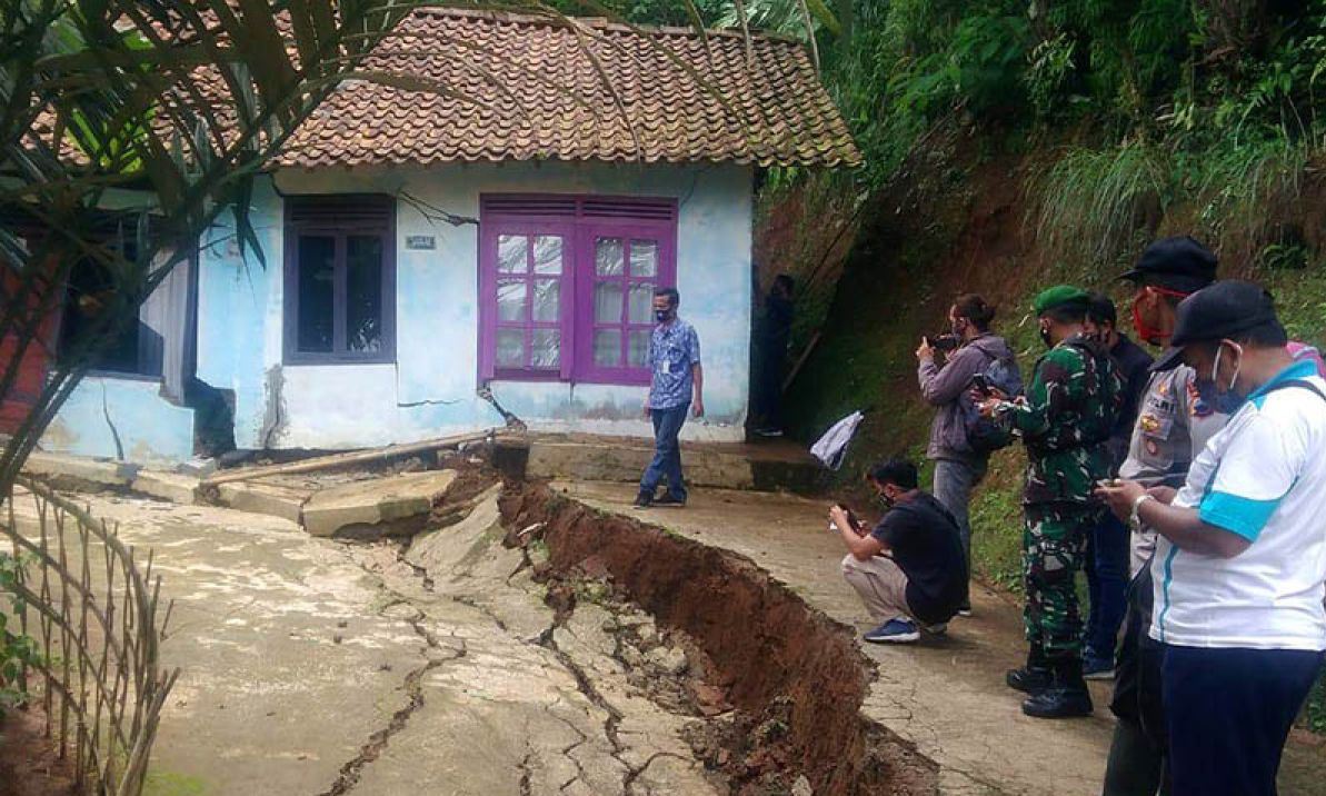 Tanggap Darurat diberlakukan di Cigombong KBB terkait tanah bergerak